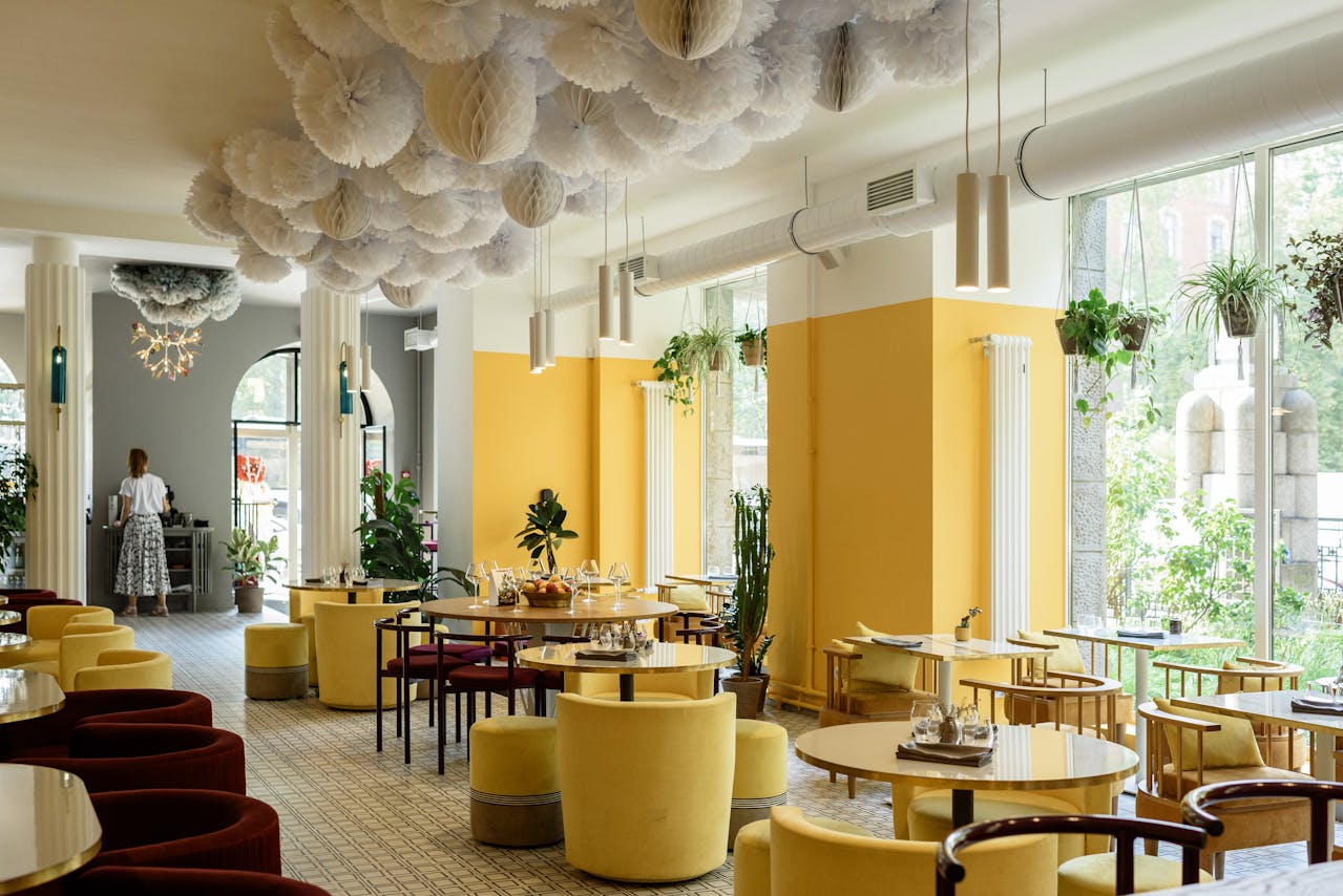 Restaurant & Food Services